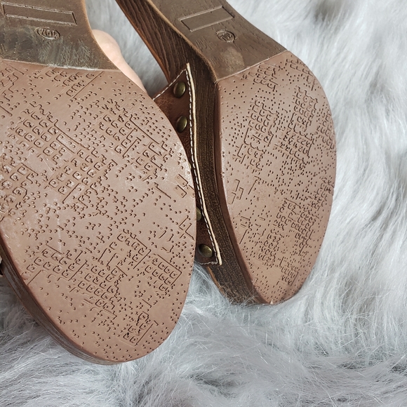 Maurices slip on heel sandals with stud details - Picture 6 of 12